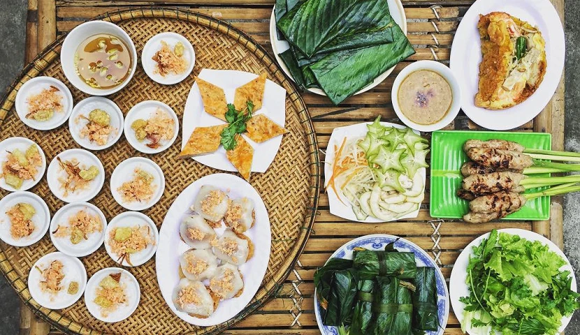 https://izitour.com/media/blog/quang-binh-best-dishes.webp